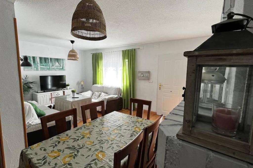 Casa De 5 Habitaciones Hasta 9 Plazas, La Casilla En Durcal, Granada Luaran gambar